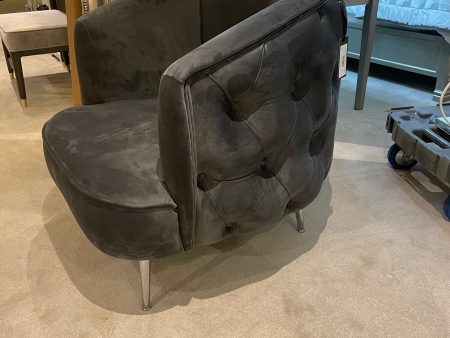 Vanessa buttoned designer armchair reduced view Instore to purchase For Cheap